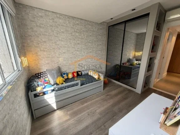 Imagem Apartamento mobiliado com 180 m², 3 dormitórios, sendo 3 suítes, 4 banheiros, 3 vagas e varanda. ...
