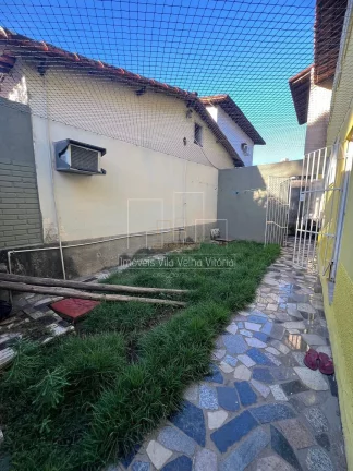 Imagem Casa de esquina Residencial/ Comercial à venda na Praia da Costa, Vila Velha, ES