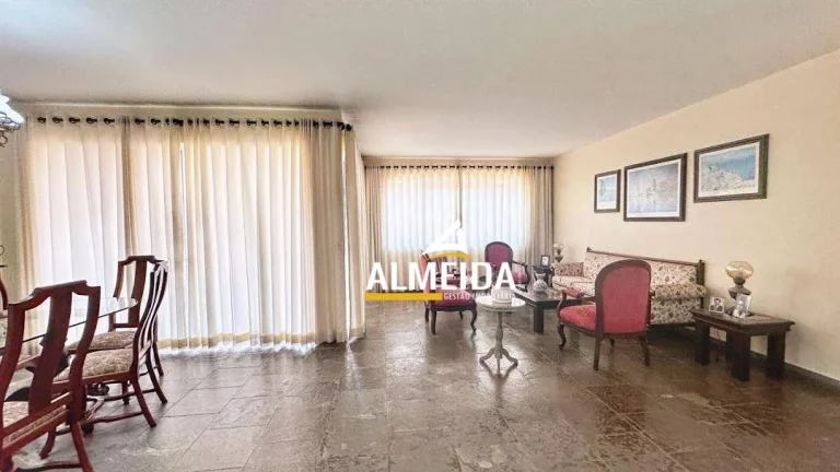 Imagem Casa com 3 dormitórios à venda, 234 m² por R$ 950.000,00 - Cidade Claret - Rio Claro/SP