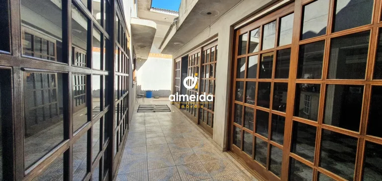 Imagem CASA 5 SUÍTES