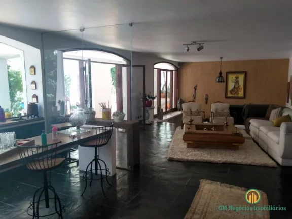 Imagem Casa com 5 suítes amplas, em Vila Fechada segurança 24h