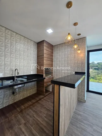 Imagem Moderna e recém-construída, esta casa térrea oferece conforto e elegância em cada detalhe. Com p...