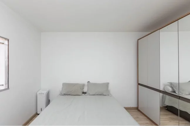 Imagem Sobrado 69m² em rua tranquila – 2 dormitórios + churrasqueira