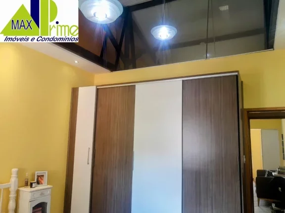 Imagem Casa à venda no Tatuapé, São Paulo. 300m², 3 dormitórios, 2 suítes, garagem para 2 carros. Próximo ao metrô Carrao. Agende sua visita!
