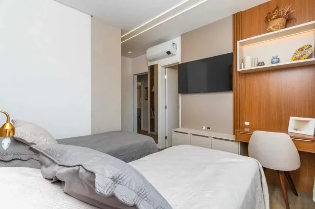 Imagem Apartamento com 4 suítes e 4 vagas de garagem no bairro Pioneiros - Balneário Camboriú