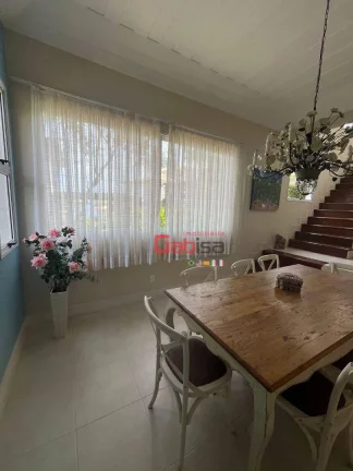 Imagem Casa com 4 quartos à venda, 208 m² por R$ 2.500.000 - Albatroz - Armação dos Búzios/RJ