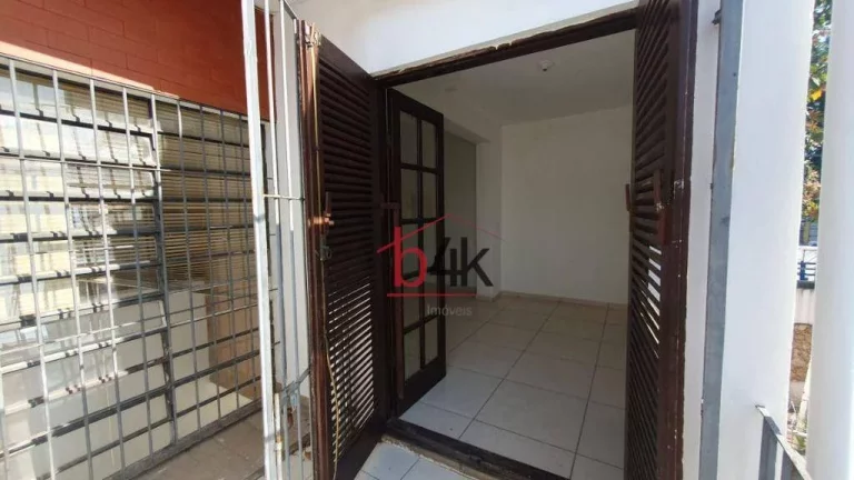 Imagem Casa comercial com 3 quartos sendo 1 suíte para alugar no Brooklin - Rua Santo Arcádio - Brooklin.
