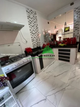Imagem Casa para Venda em Limeira, Jardim Planalto, 3 dormitórios, 1 suíte, 2 banheiros, 3 vagas