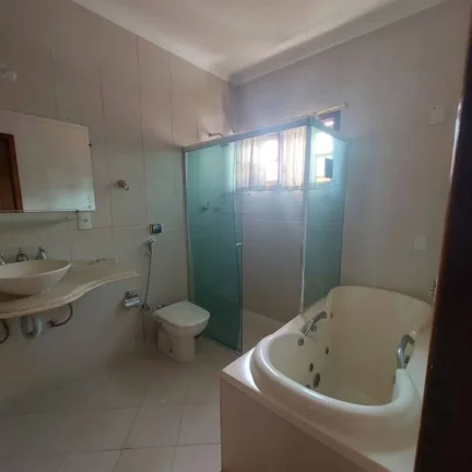 Imagem Casa Sobrado, 3 Dormitórios ( 1 Suíte),275m², Condomínio San Marino, Sjc.