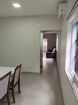 Imagem Sobrado Reformado com 210m² no Campo Belo.