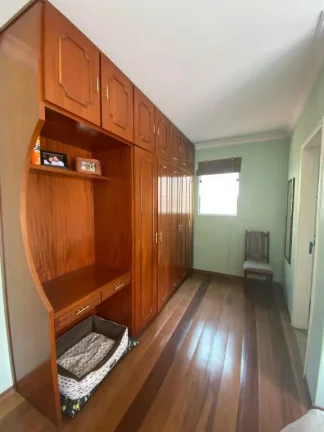 Imagem Sobrado com 4 dormitórios à venda, 463 m² por R$ 1.300.000,00 - Vila Paiva - Suzano/SP