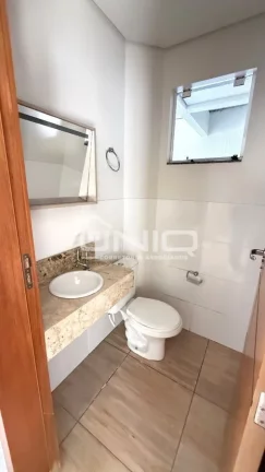 Imagem Sobrado Suíte + 02 Dormitórios - Fraron
