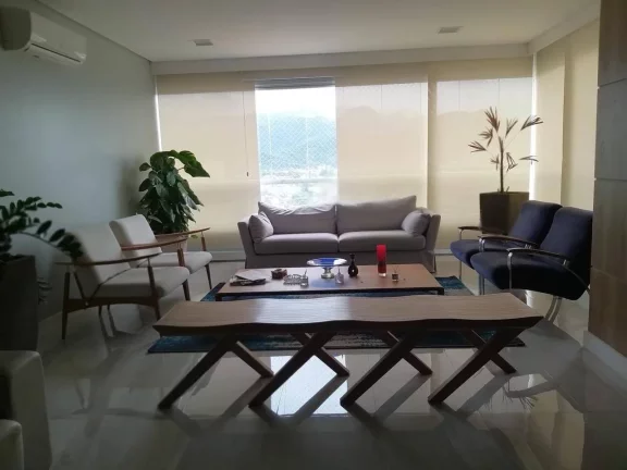 Imagem Cobertura Duplex à Venda no bairro Indaiá em Caraguatatuba