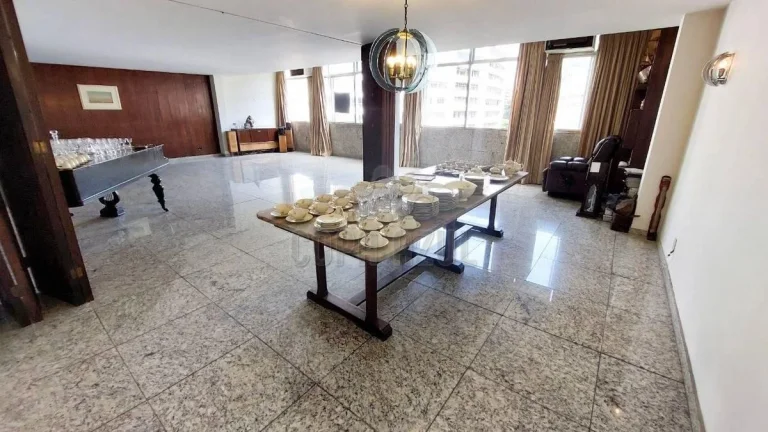 Imagem Copacabana – Praça Eugęnio Jardim | Residencial › Apartamento 4 quarto(s) à Venda