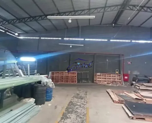 Imagem Aluga - Galpão com 1.372m² por R$ 22.171/mês -Jardim Ipê - Butantã/SP