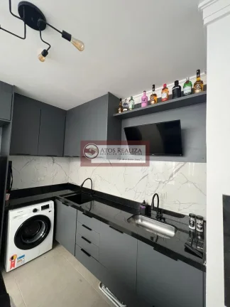 Imagem Vendo sobrado novo com planejados. Lindo sobrado de 143m² no Jardim presidência, Imóvel de 3 Dormitorios com Armários, sendo 2 suítes, Closet, 2 vagas de garagem, Palnejados na cozinha e banheiro, Àres gourmet com churrasqueira, Agente uma visita e se sur