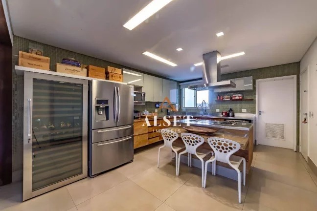 Imagem Apartamento belíssimo com 3 dormitórios e varanda gourmet