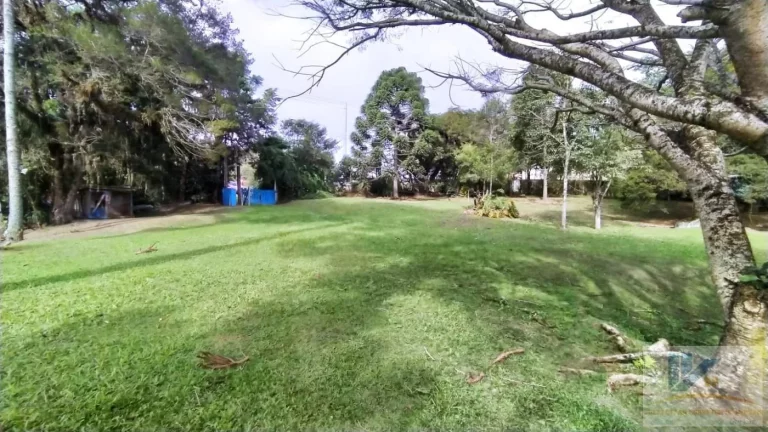 Imagem Terreno para Venda em São José dos Pinhais, Contenda, 2 dormitórios, 1 banheiro