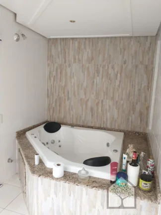Imagem Casa com excelente localização no Saco dos Limões