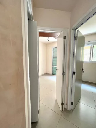 Imagem Apartamento à venda em Santo André-SP, bairro Campestre: 2 quartos, 1 banheiro, 1 vaga de garagem, 57m². Oportunidade única!