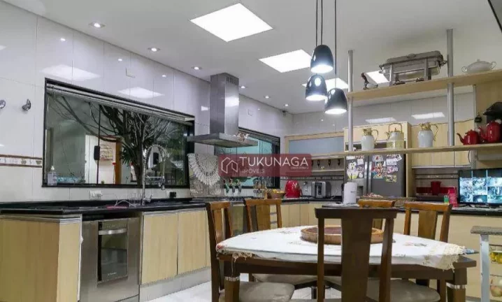 Imagem Sobrado com 5 quartos à venda, 369 m² por R$ 1.700.000 - Jardim Bom Clima - Guarulhos/SP