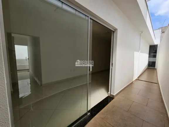 Imagem Casa com 2 Dormitórios em Uberaba - Oportunidade única!