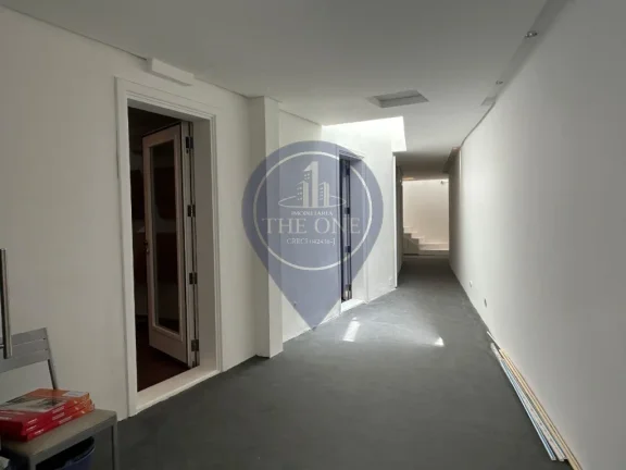 Imagem Imperdível! Casa à venda na Vila Mariana, São Paulo-SP, com 8 quartos, 1 suíte, 3 banheiros, 2 vagas de garagem e 200m².