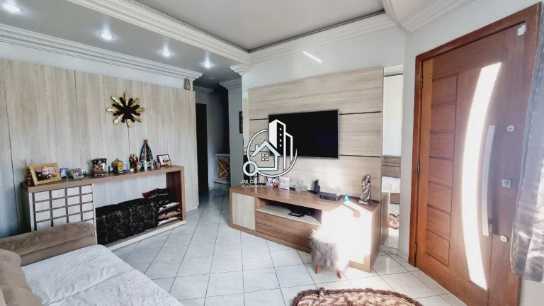 Imagem Sobrado com AMPLO ÁTICO, 170,34m² privativos, FRENTE PARA RUA, localizado no Bairro Boqueirão, Cu...