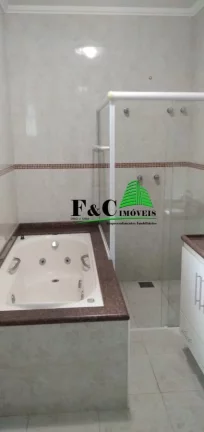 Imagem Casa para Venda em Araras, Parque Santa Cândida, 3 dormitórios, 1 suíte, 2 banheiros, 4 vagas