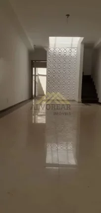 Imagem Sobrado à Venda 3 Dormitórios Região de Interlargos