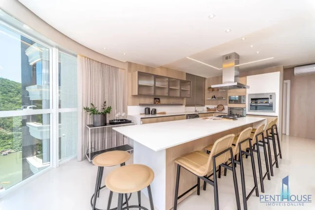 Imagem Apartamento Frente Mar para Venda em Balneário Camboriú, CENTRO, 4 dormitórios, 4 suítes, 6 banheiros, 4 vagas