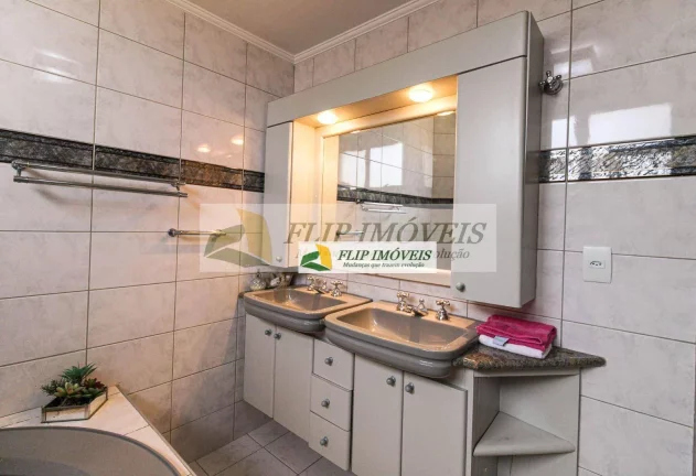Imagem Lindo apartamento para venda com 235 m² com 4 quartos, 3 garagens no miolo Cambuí - Campinas - SP