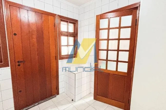 Imagem Alto Padrão com 4 dormitórios,3 Suítes, Espaço Gourmet e 5 Vagas de Gar.