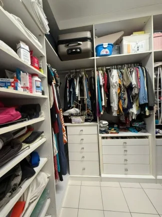 Imagem Oportunidade única! Apartamento residencial à venda em Salvador-BA, 2 quartos, 1 suíte, 3 salas, 1 banheiro, 1 vaga na Armação.