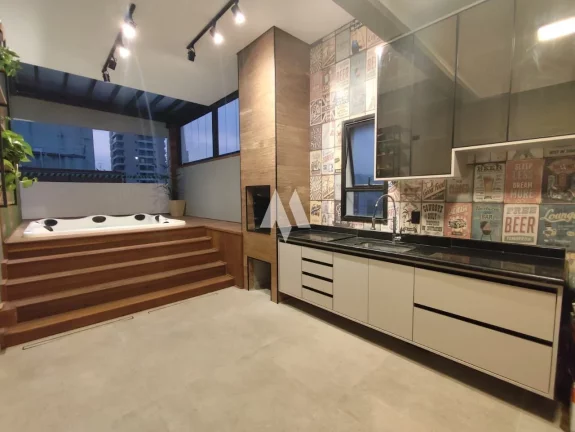 Imagem Cobertura Penthouse à venda com 3 dormitórios, Spa privativo e Vista para o mar no bairro da Pompéia em Santos/SP