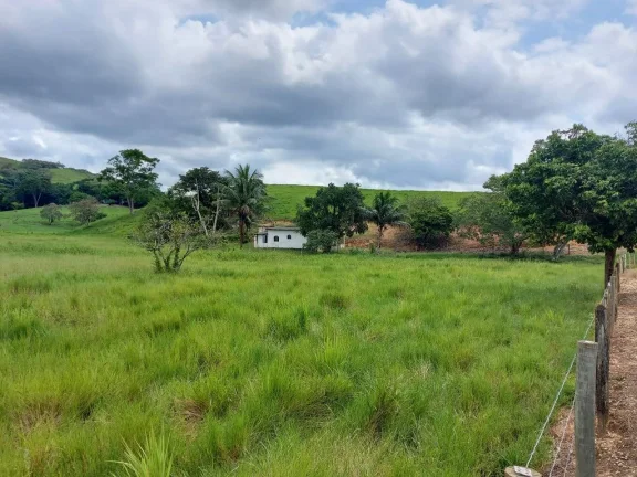Imagem VENDO FAZENDA COM 30 ALQUEIRES EM SILVA JARDIM, AGUA POR GRAVIDADE