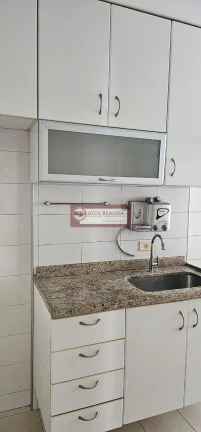 Imagem Exclusivo: Apartamento de 65m² em Santo Amaro. Vendo Apartamento de 65m² em santo Amaro, com 2 Dormitórios com planejados, cozinha com armários, Sacada, 1 vaga de garagem, próximo ao Hotel transamérica eTodos os prontos de comércio de Santo Amaro. Valor d