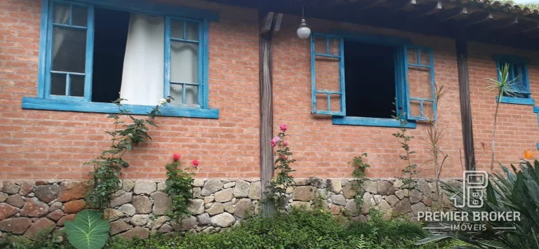 Imagem Casa à venda, 370 m² por R$ 1.700.000,00 - Albuquerque - Teresópolis/RJ