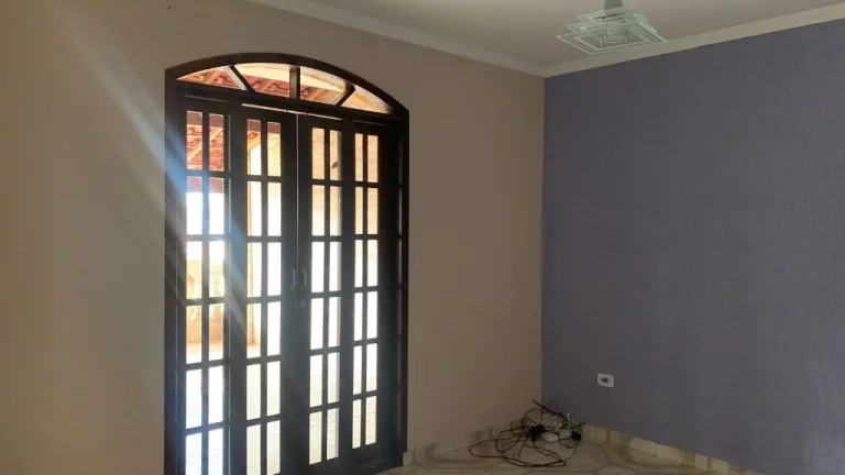 Imagem Sobrado com 3 dormitórios à venda, 150 m² por R$ 370.000,00 - Jardim Varan - Suzano/SP