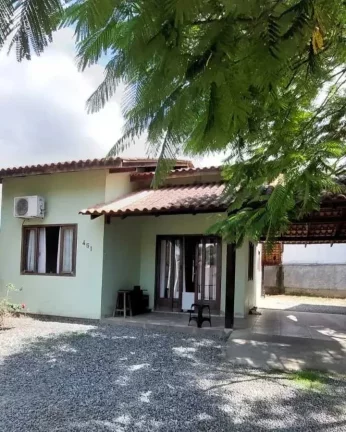 Imagem Casa com 3 dormitórios sendo 1 suíte e 4 vagas de garagem - Parque Guarani | Joinville/SC