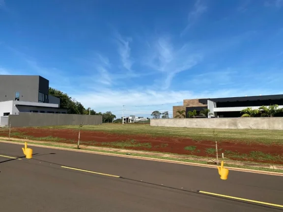 Imagem TERRENO COM 450 M² Á VENDA NO CONDOMÍNIO ROYAL BOLEVARD FOZ DO IGUAÇU-PR.