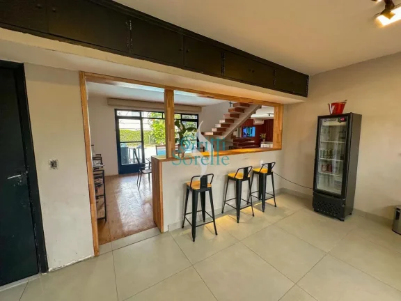 Imagem Casa/Sobrado à Venda em Alto de Pinheiros - São Paulo/SP.