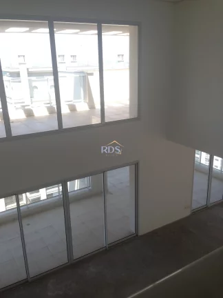 Imagem Vende Cobertura de 606m² com 4 suítes, 5 vagas e depósito privativo no Campo Belo.