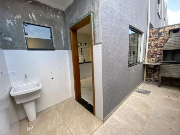 Imagem Sobrado com 2 dormitórios à venda, 90 m² por R$ 365.000,00 - Vila Figueira - Suzano/SP