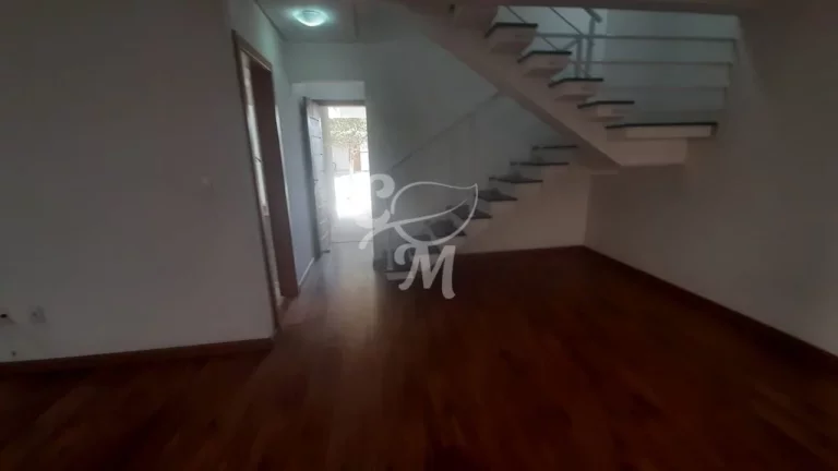 Imagem Casa em Condomínio Fechado em Medeiros