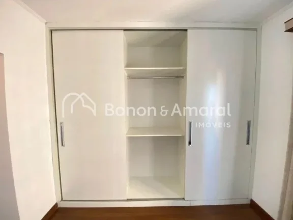 Imagem Localizado em uma das regiões mais desejadas de Campinas, este apartamento oferece praticidade e co...