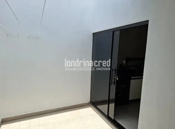 Imagem Casa à venda com 3 quartos, 2 banheiros e amplo terreno de 450 m² – conforto e espaço para toda a família