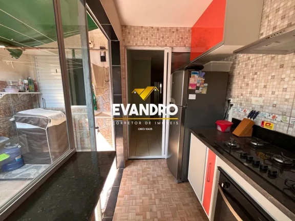 Imagem Casa em Condomínio para Venda no bairro Jardim Imperial