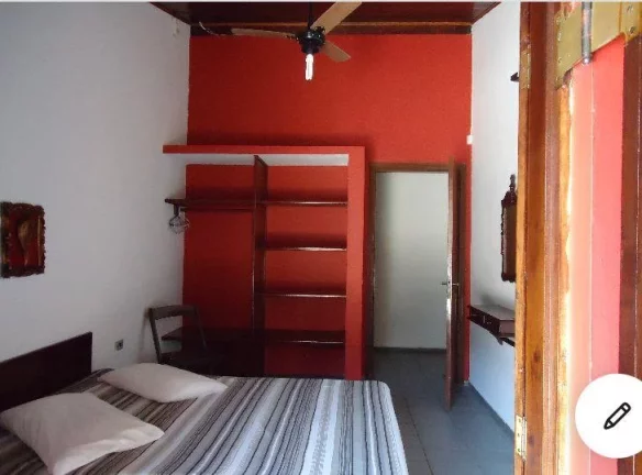 Imagem Casa para Temporada em Ubatuba / SP no bairro Lázaro (Praia Domingos Dias)