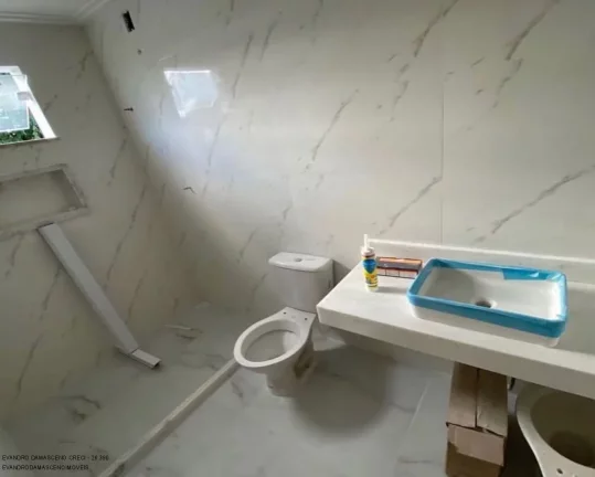 Imagem Casa de Luxo em Condomínio: 4 Quartos, 3 Suítes em Catu de Abrantes, Camaçari-BA - Venda ou Locação!
